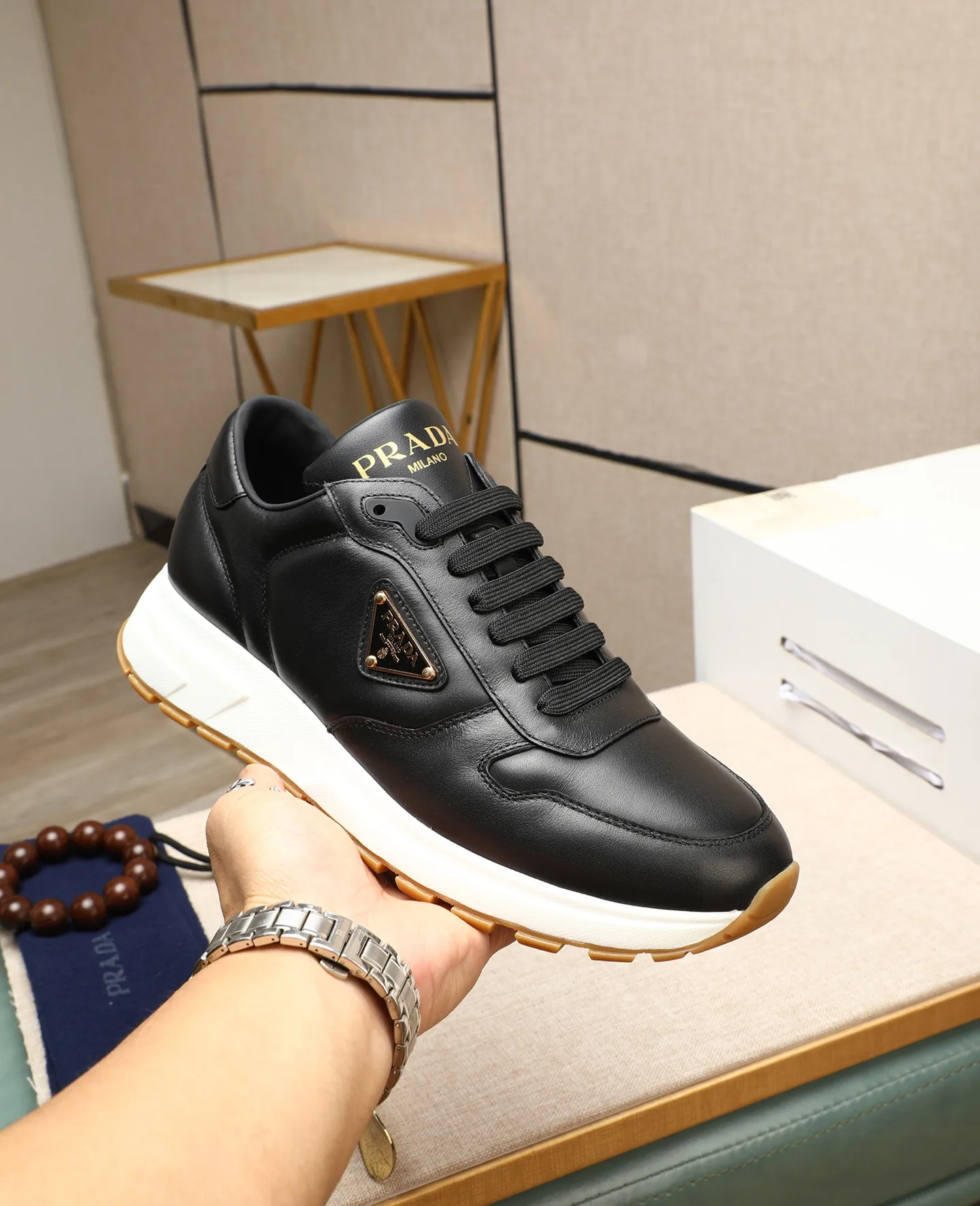 Men's shoes 💰540 🌹🌹[PRADA—Prada] 2025 latest model 🙈original replica! 👟👟👟Available here. The workmanship is top-notch. The upper is made from Italy. 🇮🇹Imported first-layer cowhide. ❗️Breathable genuine leather lining @Suitable for travel. The original version has an enlarged engraved sole, making it suitable for all kinds of travels, showing low-key luxury. Let quality speak for itself. Color: Size: 38-45